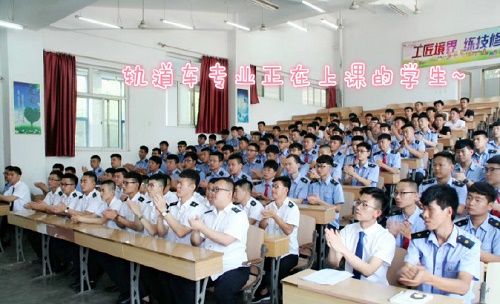 石家莊東華鐵路學(xué)校春季班能升大專嗎？